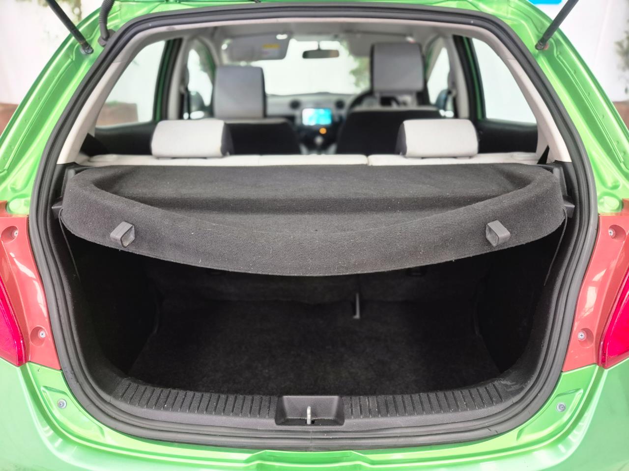 2009 Mazda Demio thumbnail