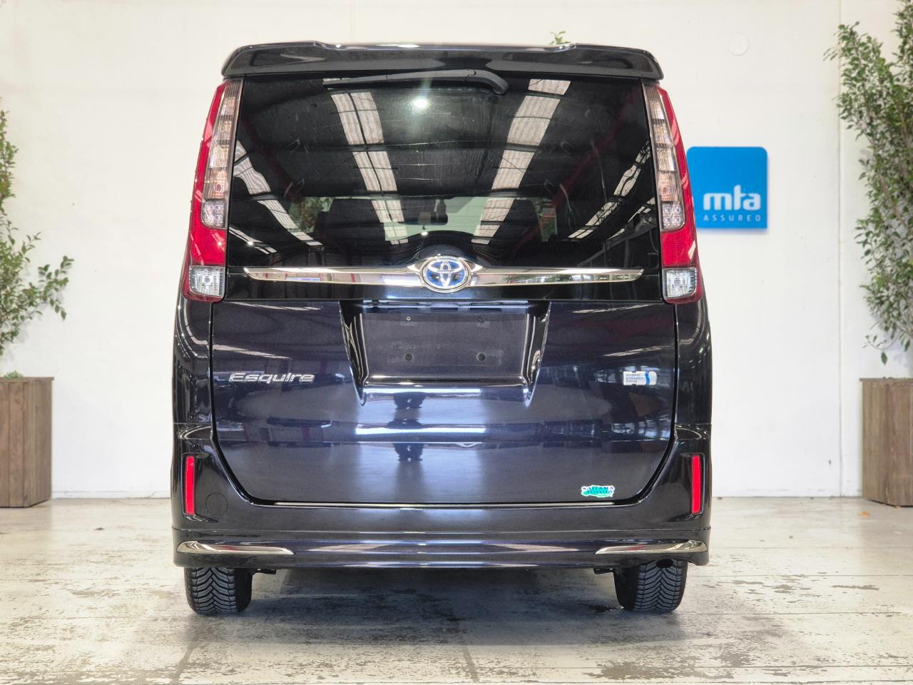 2016 Toyota ESQUIRE thumbnail