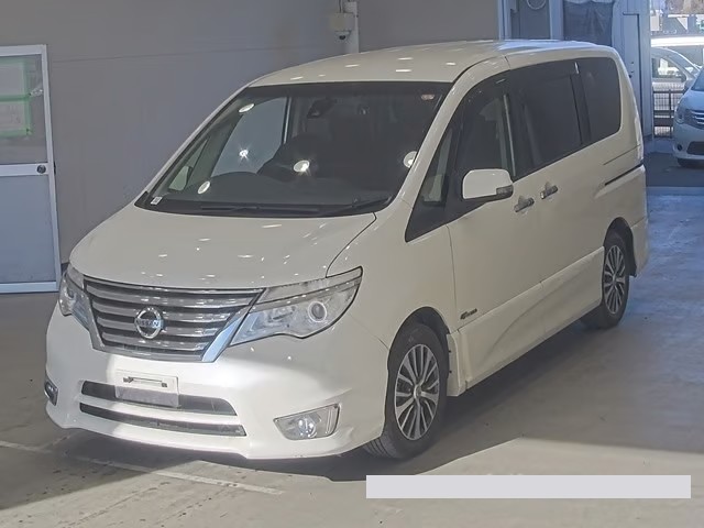 2015 Nissan Serena thumbnail