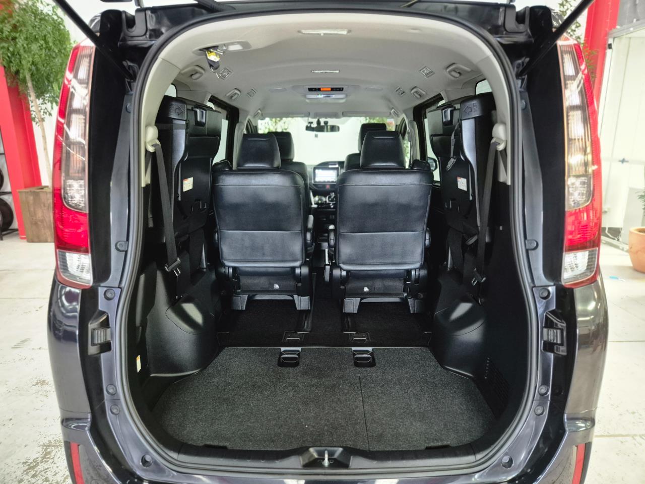 2015 Toyota ESQUIRE thumbnail