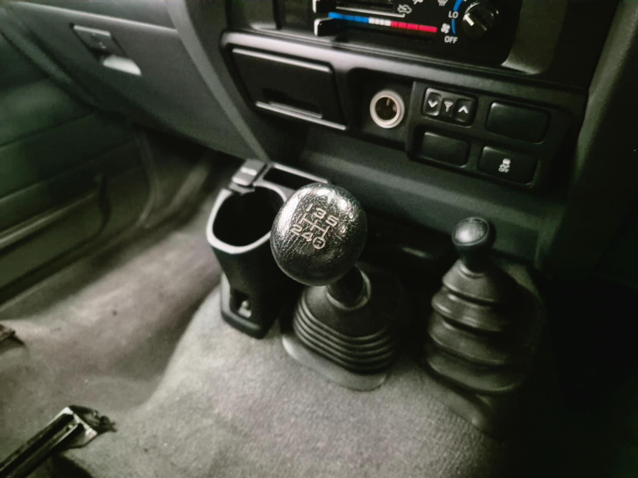 2018 Toyota Landcruiser thumbnail