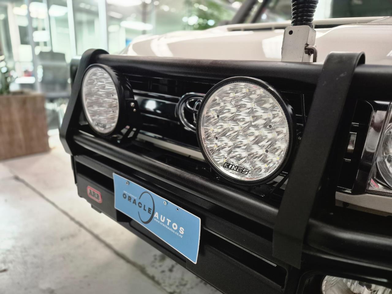 2018 Toyota Landcruiser thumbnail