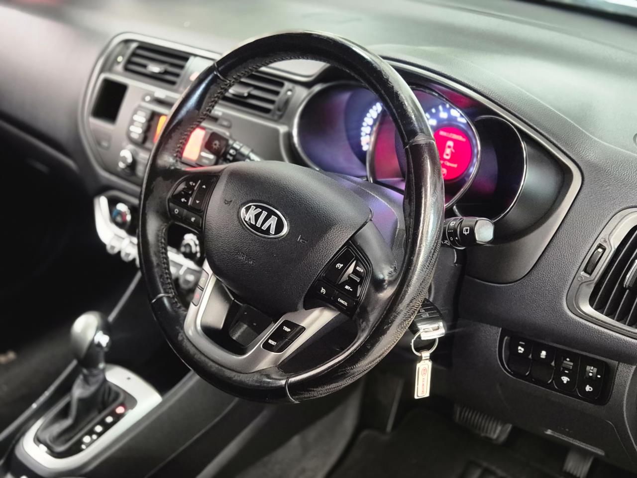 2013 Kia Rio thumbnail