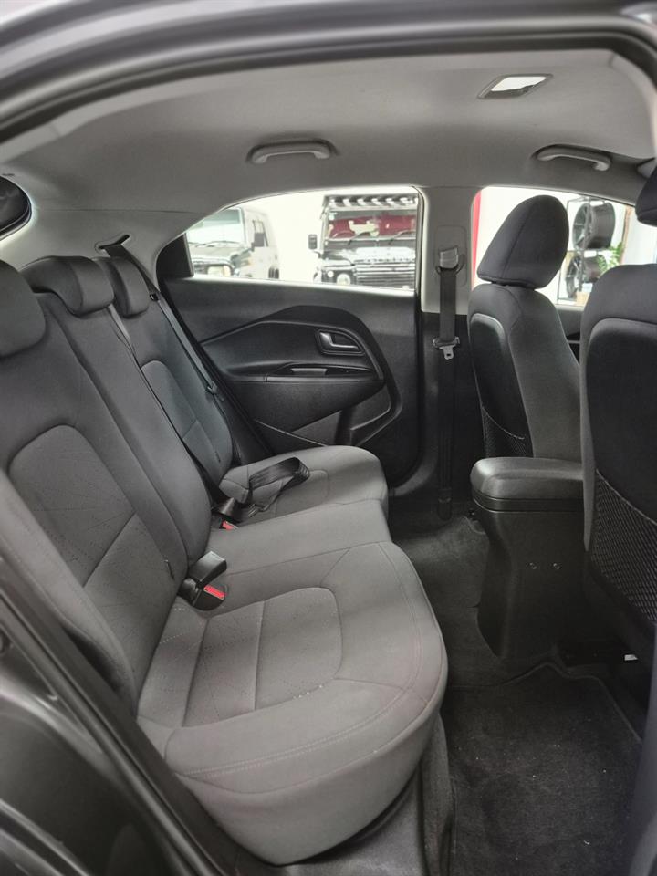 2013 Kia Rio thumbnail
