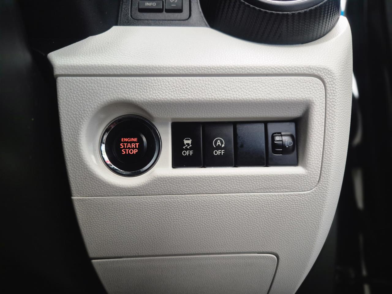 2017 Suzuki IGNIS thumbnail