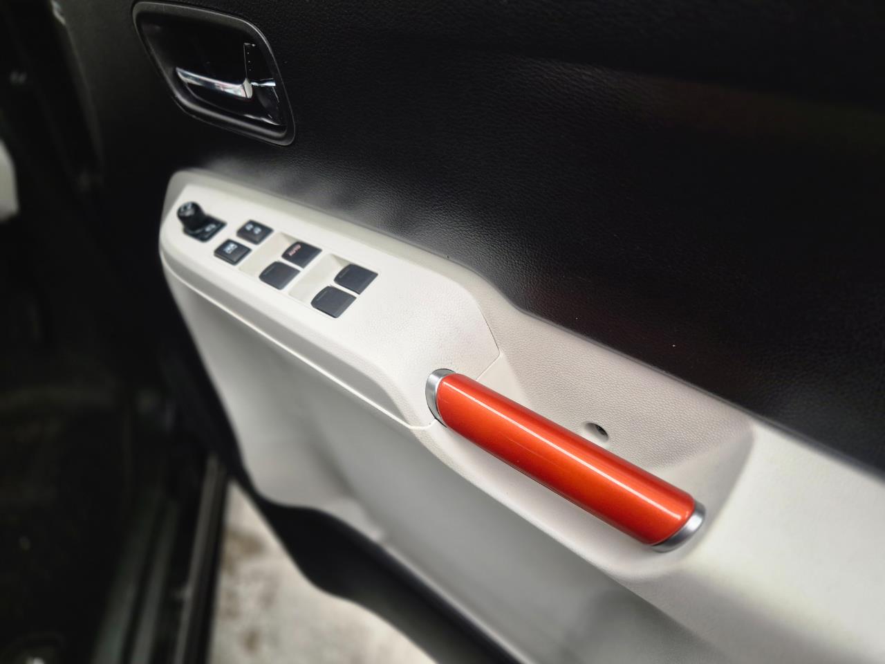 2017 Suzuki IGNIS thumbnail