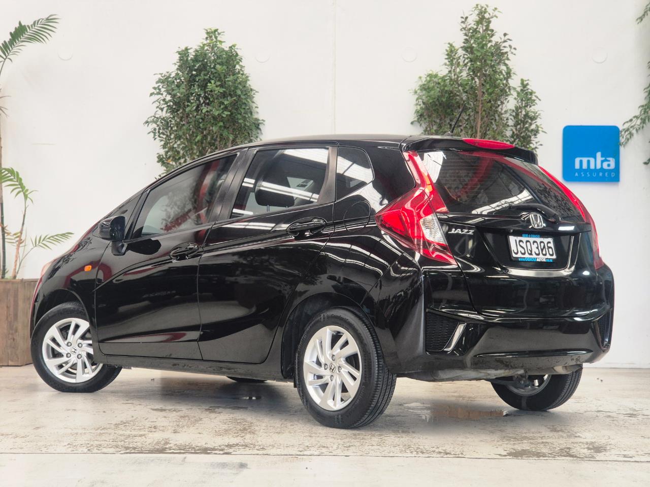 2016 Honda Jazz thumbnail