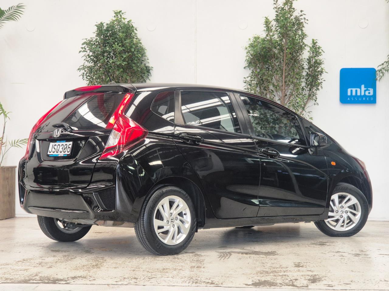 2016 Honda Jazz thumbnail