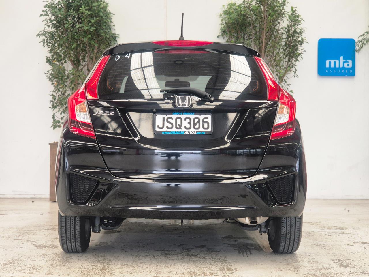 2016 Honda Jazz thumbnail