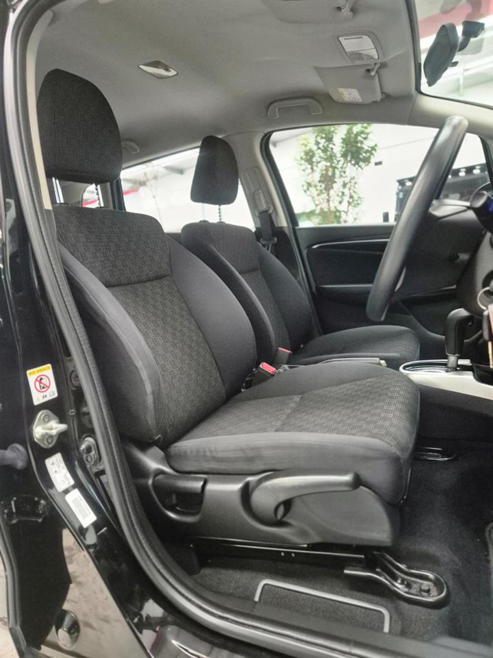2016 Honda Jazz thumbnail