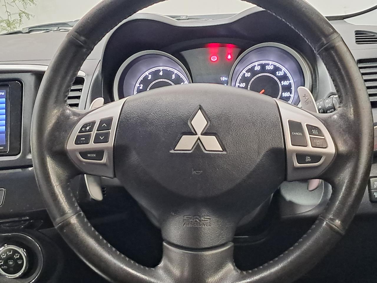 2013 Mitsubishi Galant thumbnail