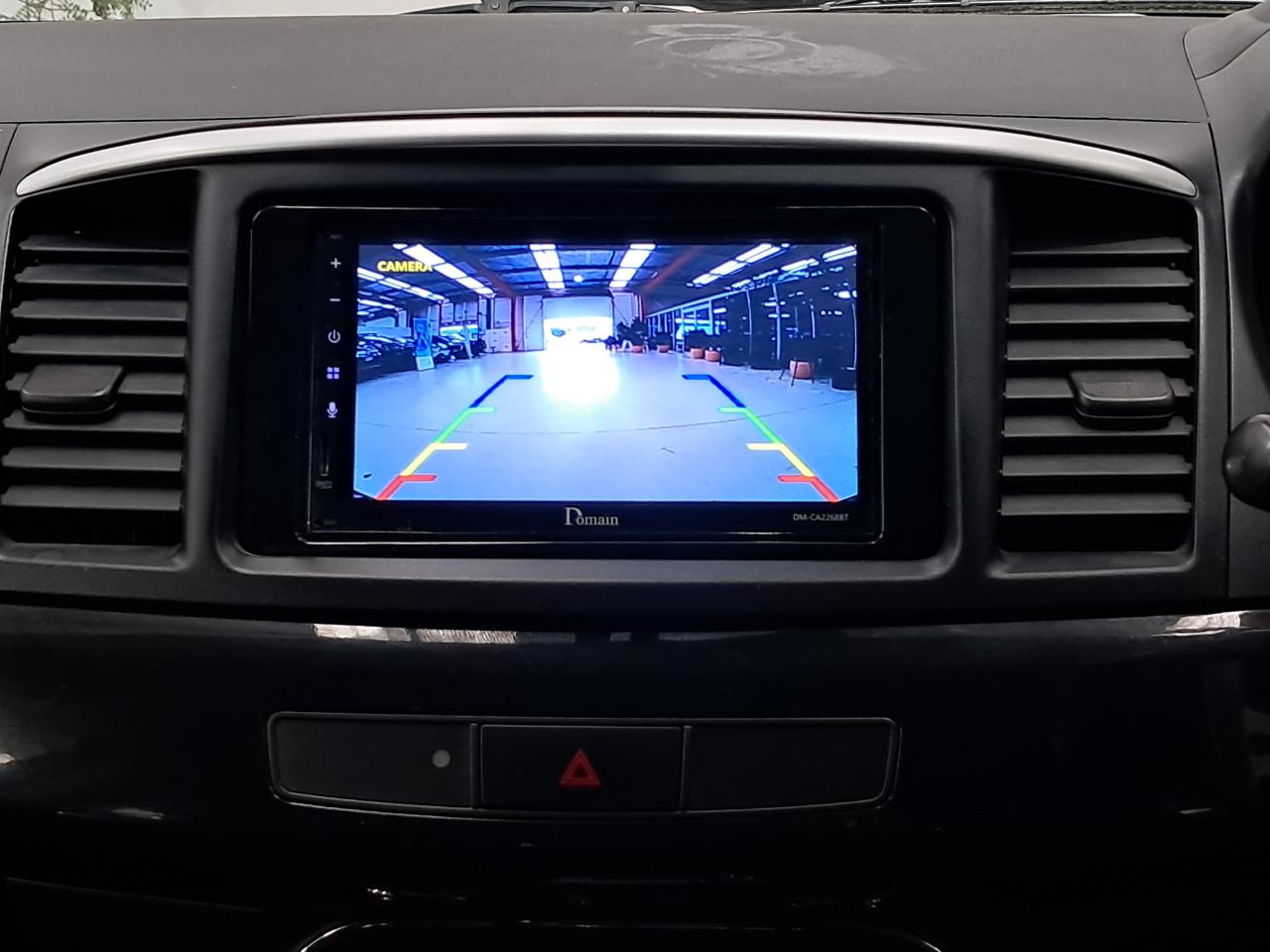 2013 Mitsubishi Galant thumbnail