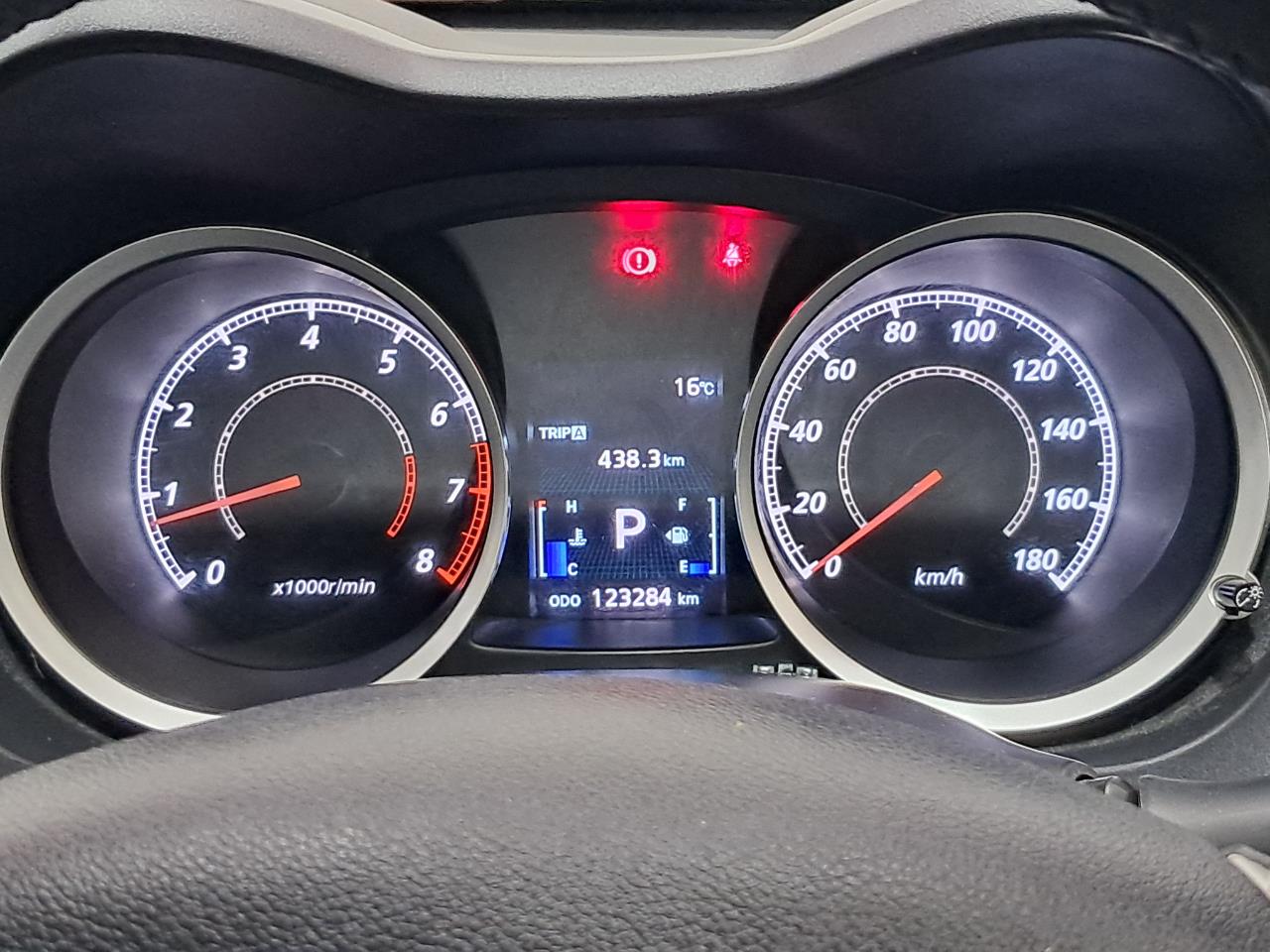 2013 Mitsubishi Galant thumbnail