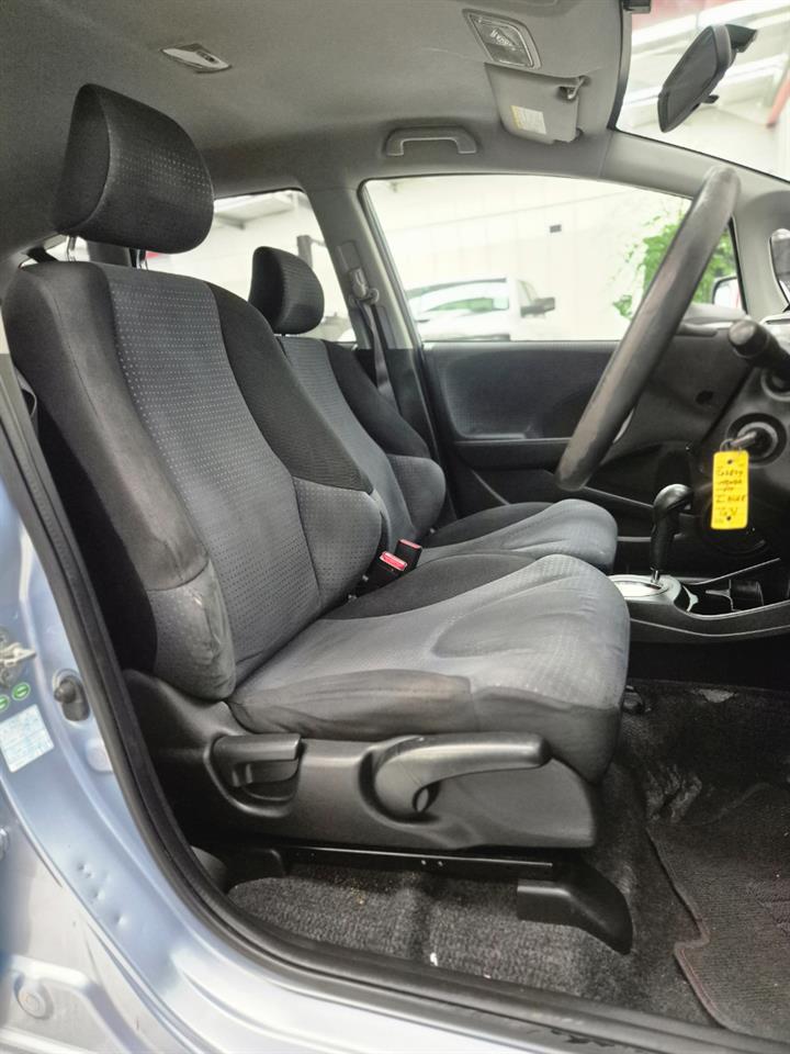 2008 Honda Fit thumbnail