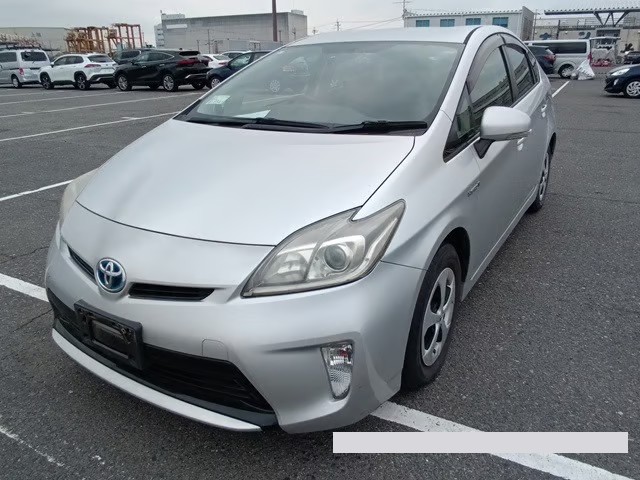 2013 Toyota Prius thumbnail