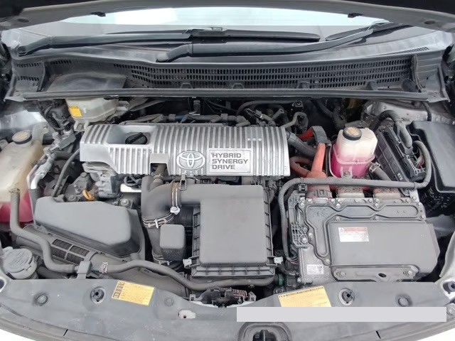 2013 Toyota Prius thumbnail