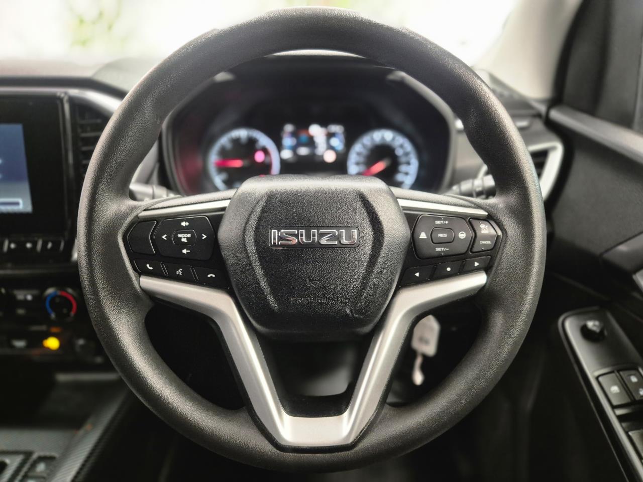 2023 Isuzu D-Max thumbnail