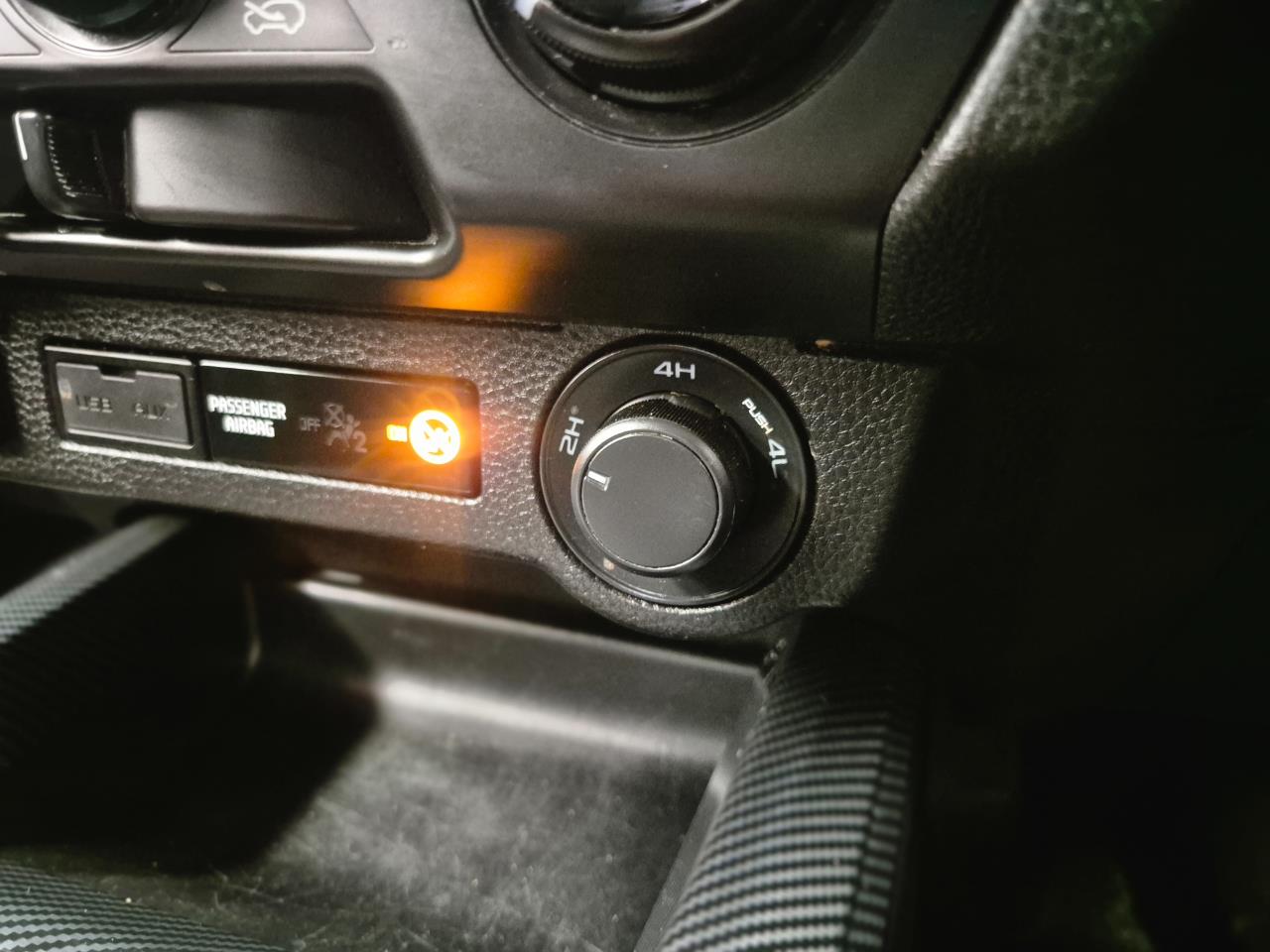 2023 Isuzu D-Max thumbnail