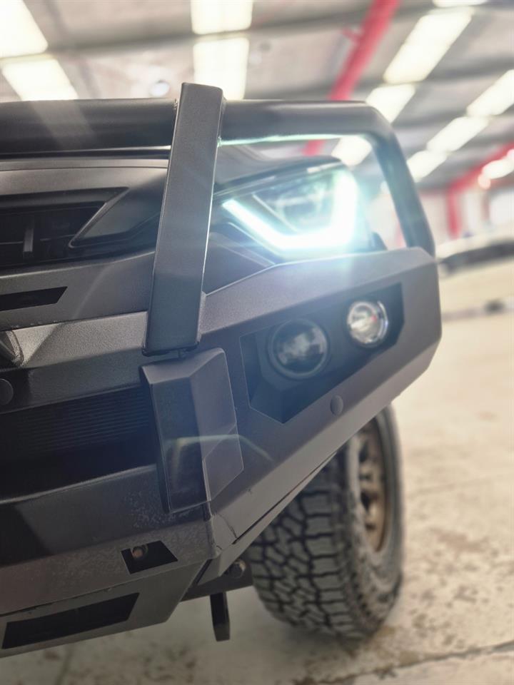 2023 Isuzu D-Max thumbnail