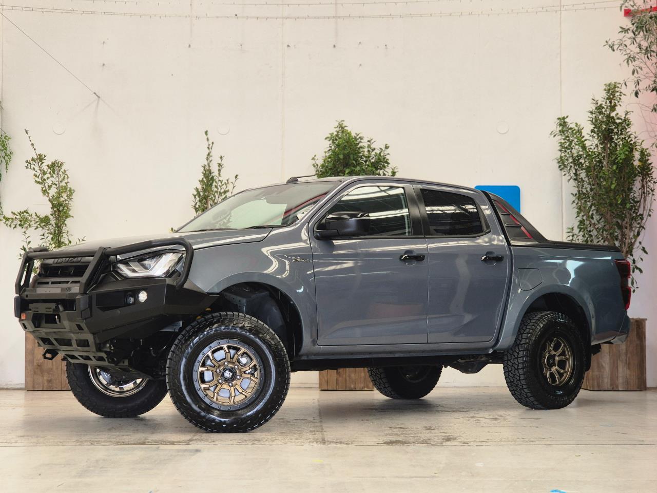 2023 Isuzu D-Max thumbnail