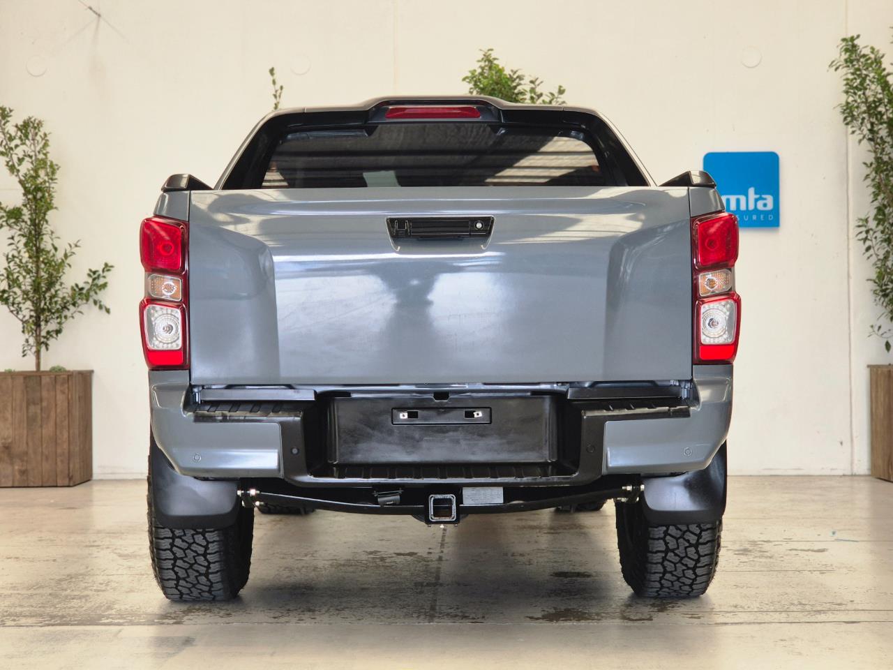 2023 Isuzu D-Max thumbnail