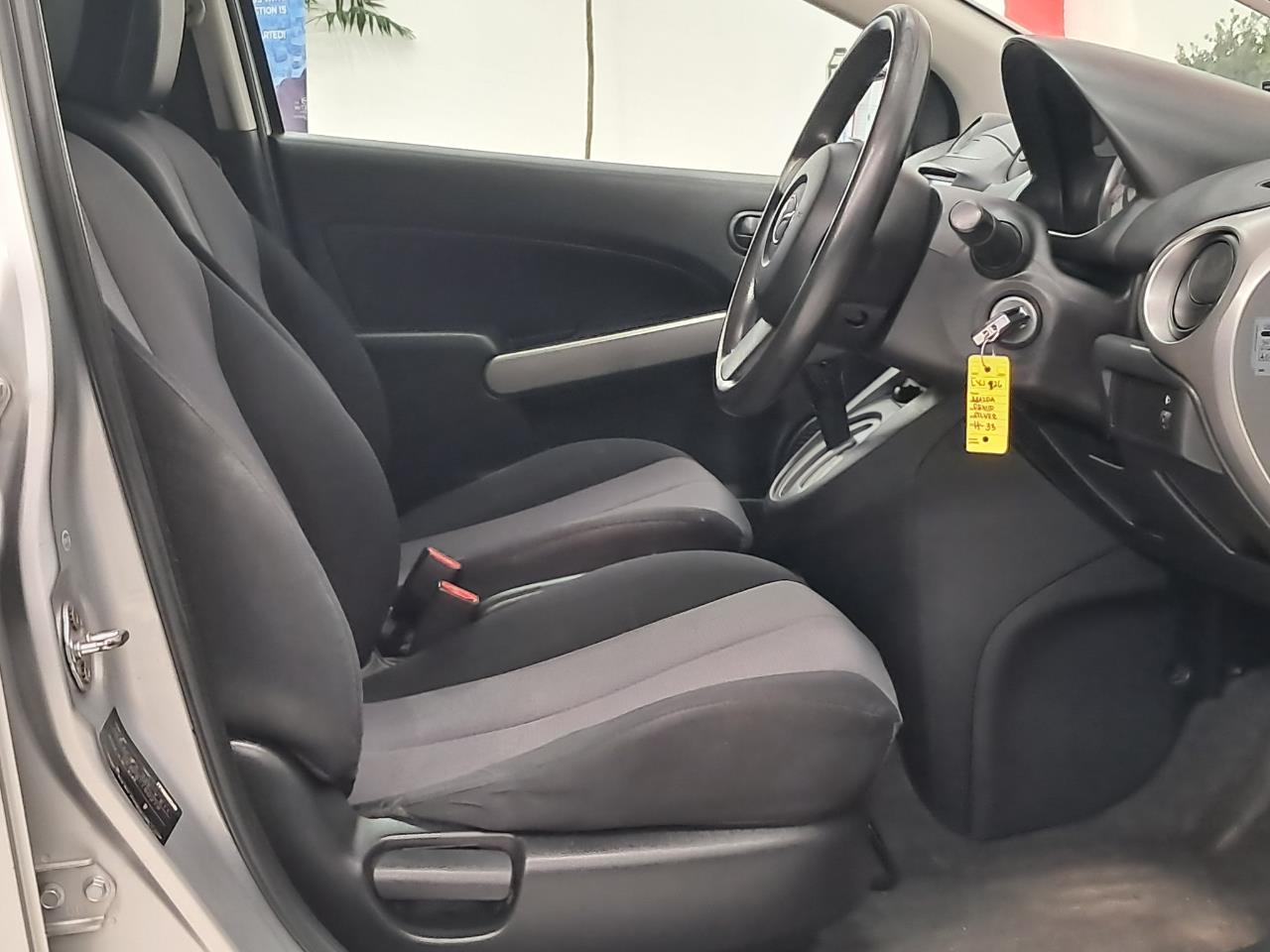 2008 Mazda Demio thumbnail