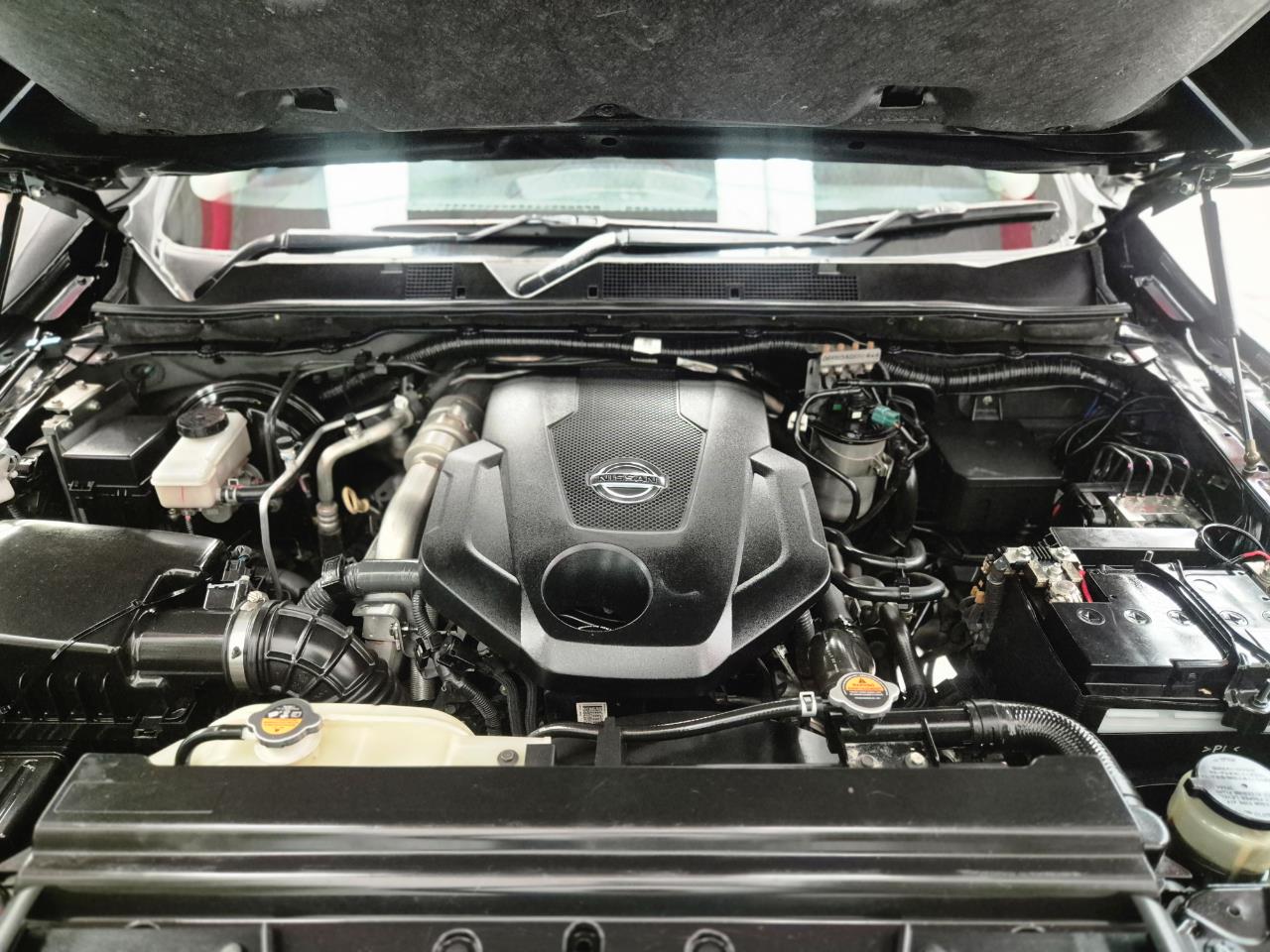 2020 Nissan Navara thumbnail