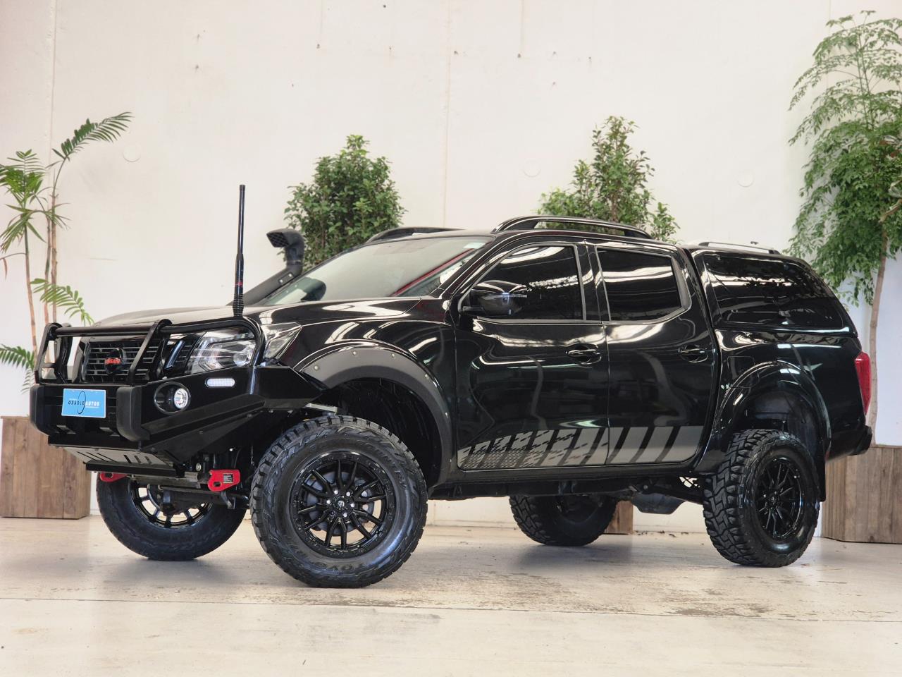 2020 Nissan Navara thumbnail