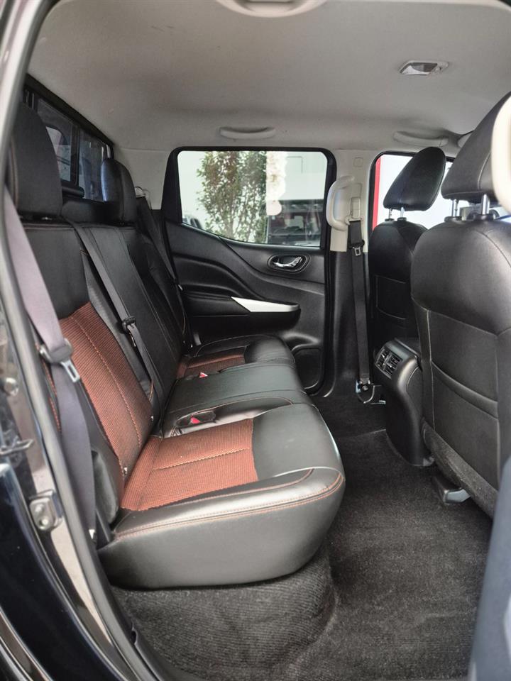 2020 Nissan Navara thumbnail