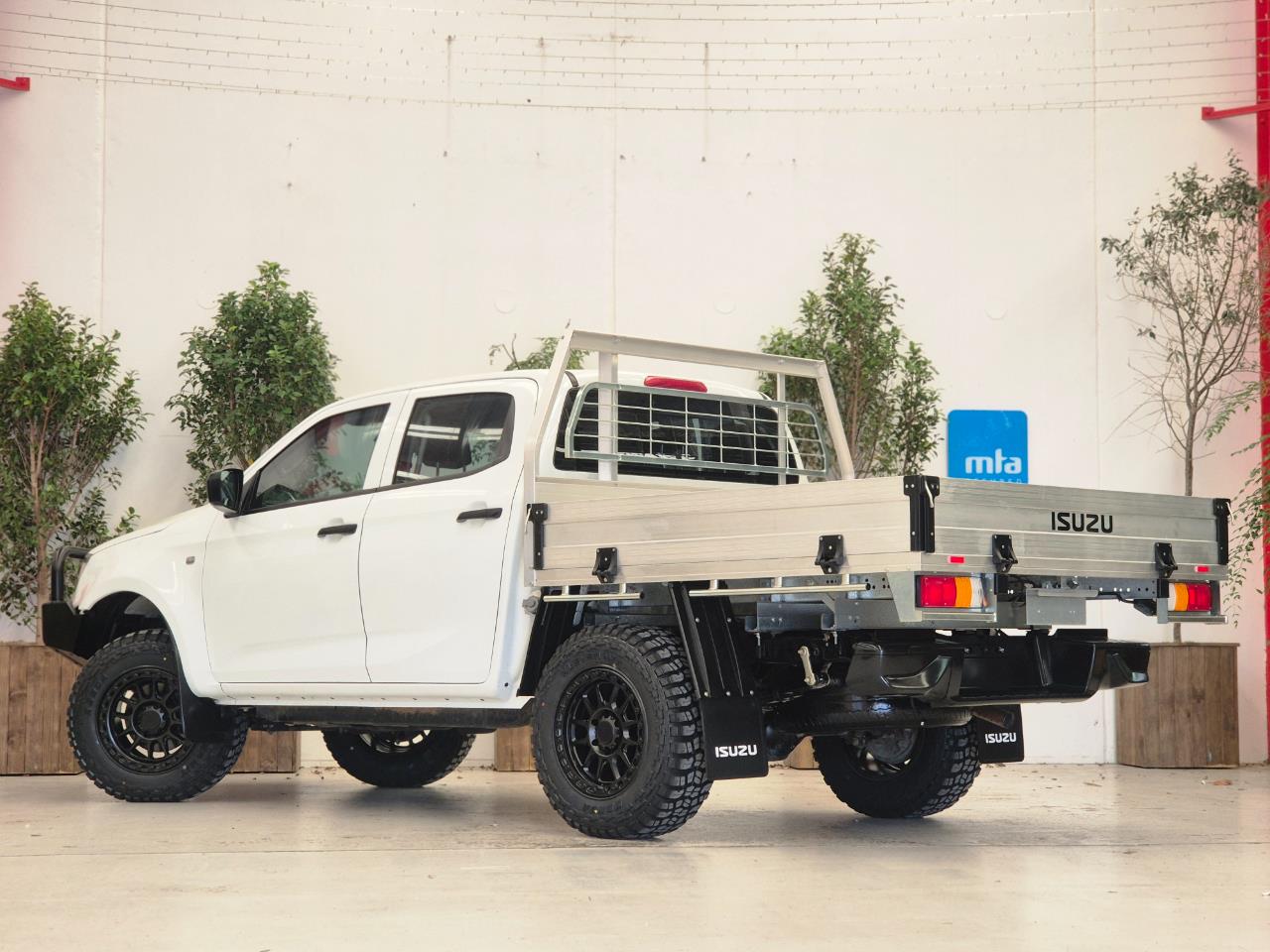 2023 Isuzu D-Max thumbnail