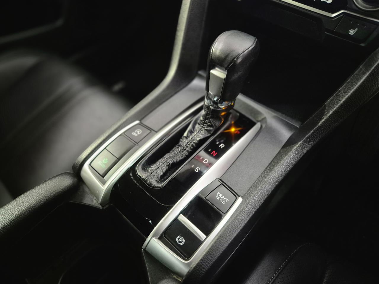 2017 Honda Civic thumbnail
