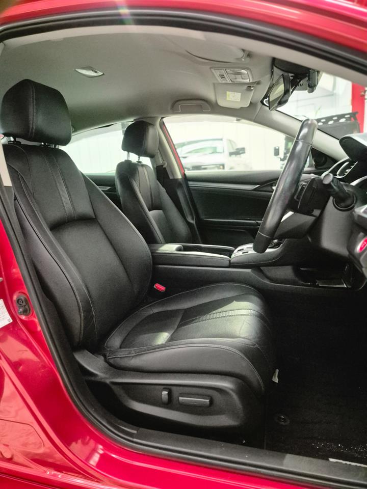 2017 Honda Civic thumbnail