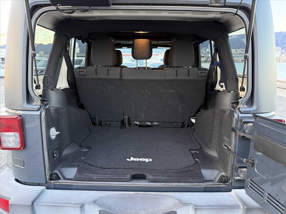 2017 Jeep WRANGLER thumbnail