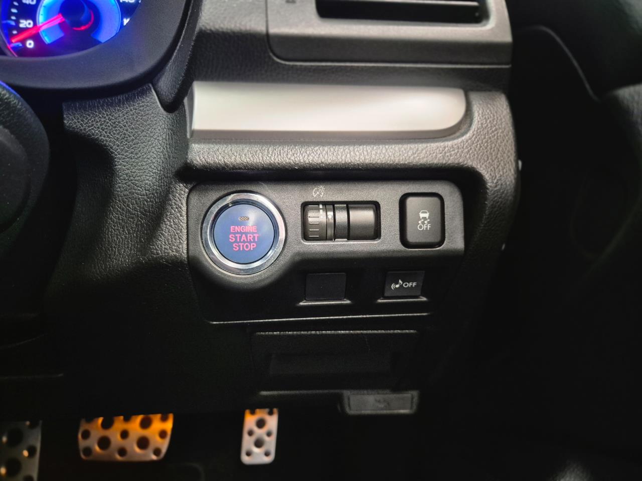 2013 Subaru XV thumbnail