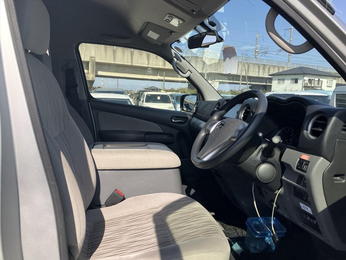 2020 Nissan Nv350 thumbnail