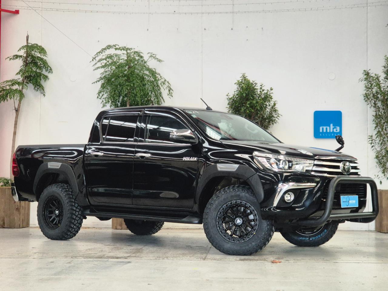 2018 Toyota Hilux thumbnail