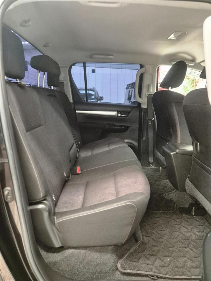 2018 Toyota Hilux thumbnail