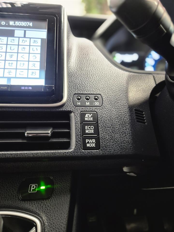 2014 Toyota Voxy thumbnail
