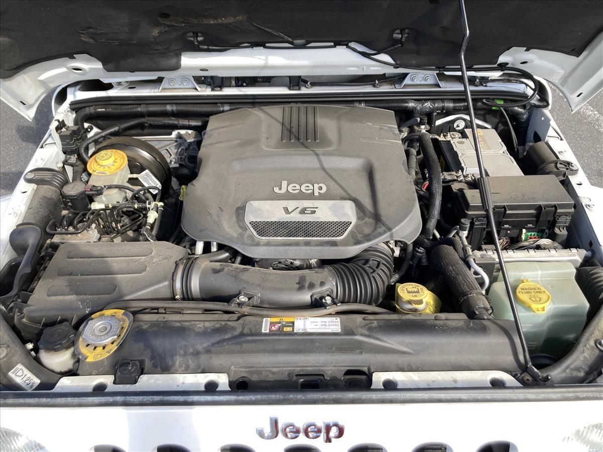 2016 Jeep JEEP thumbnail
