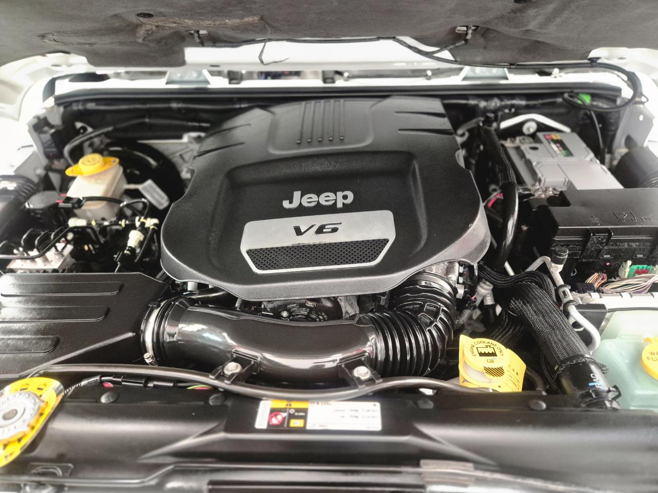 2016 Jeep JEEP thumbnail