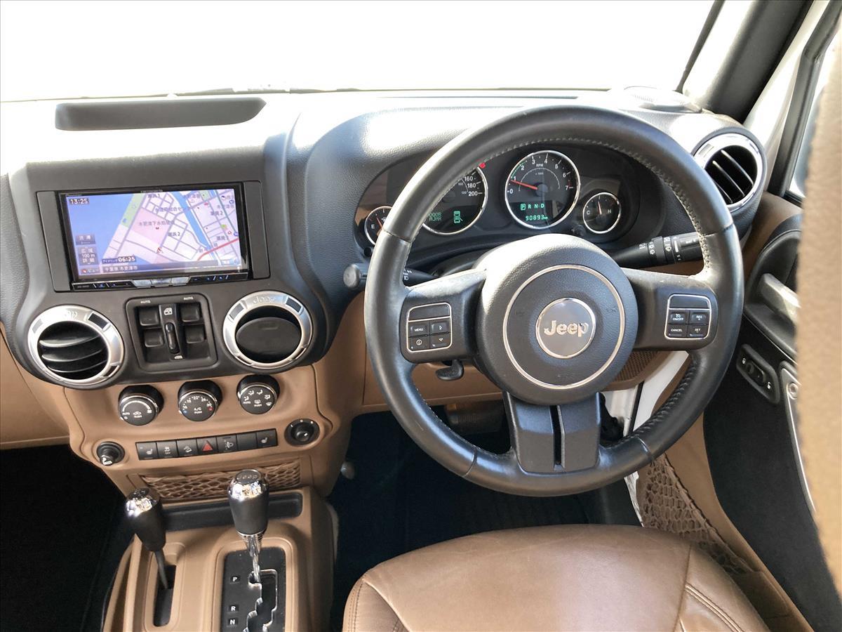 2016 Jeep JEEP thumbnail