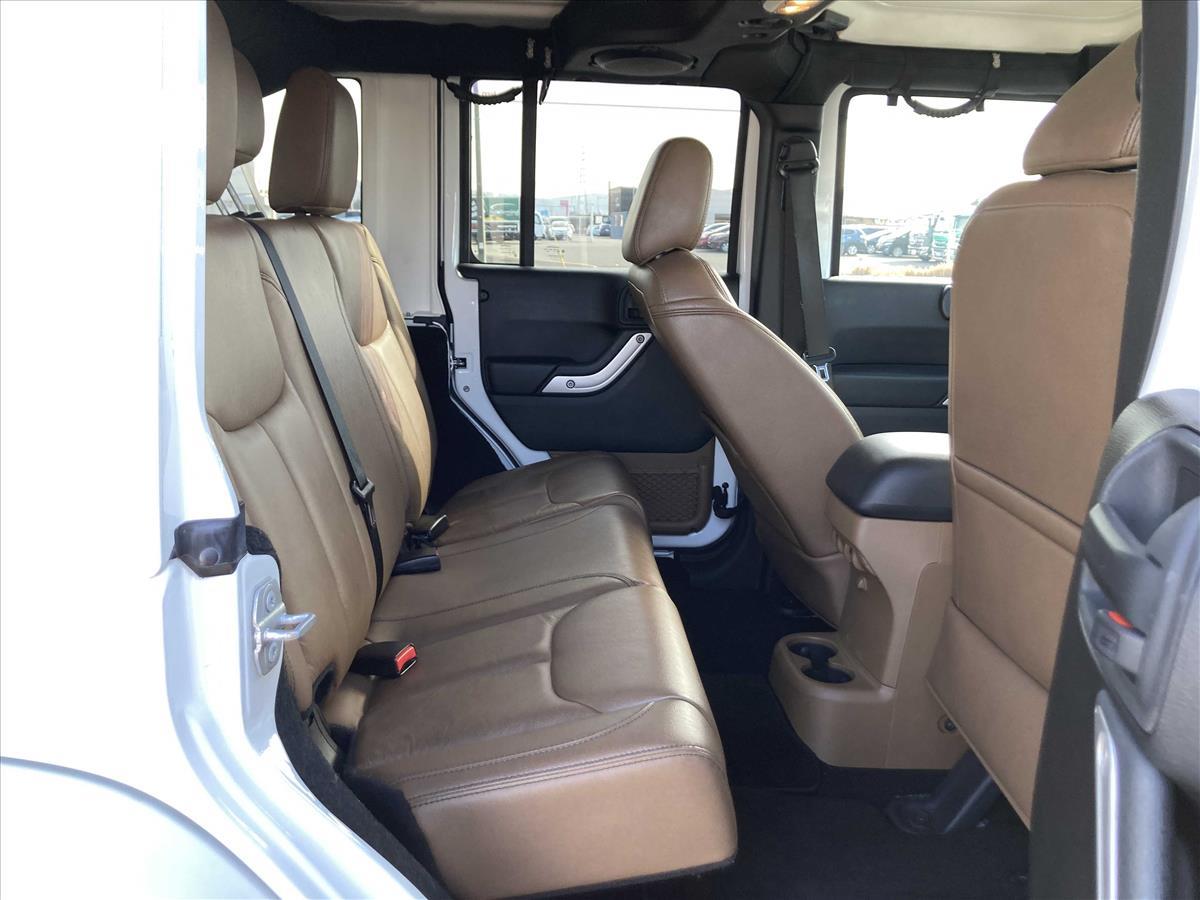 2016 Jeep JEEP thumbnail