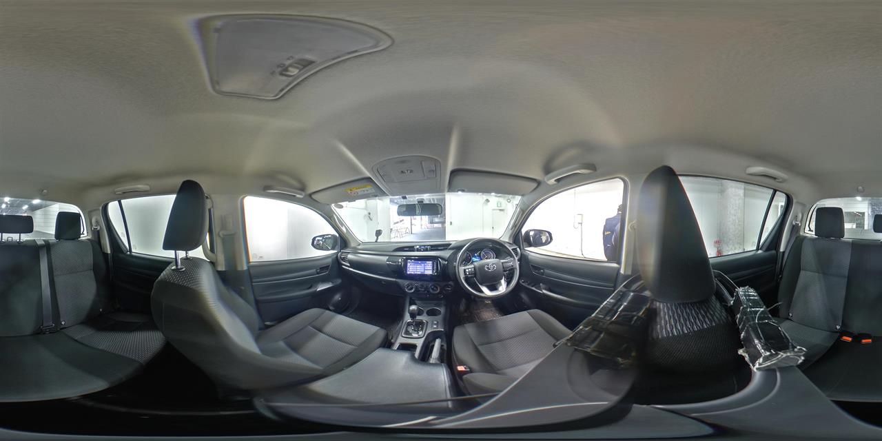 2018 Toyota Hilux thumbnail