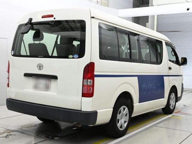 2006 Toyota Hiace thumbnail