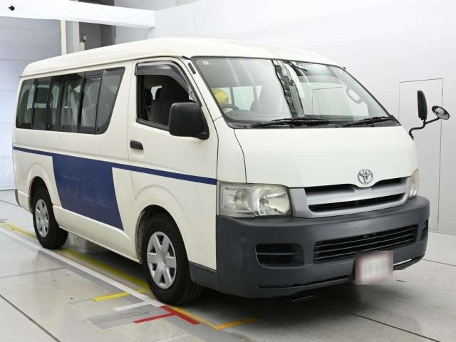 2006 Toyota Hiace thumbnail