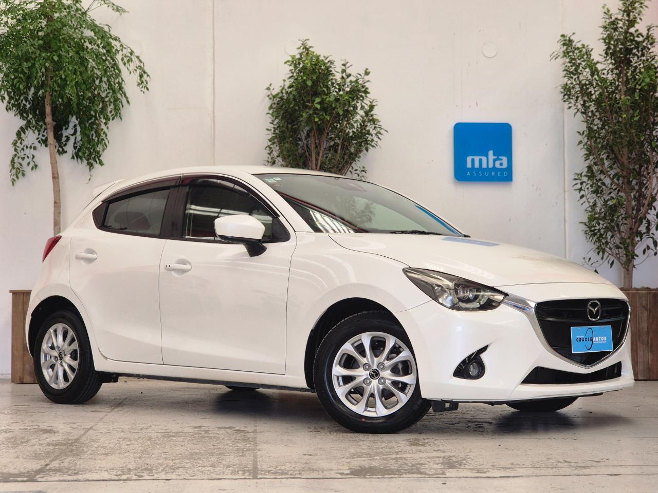 2014 Mazda Demio thumbnail