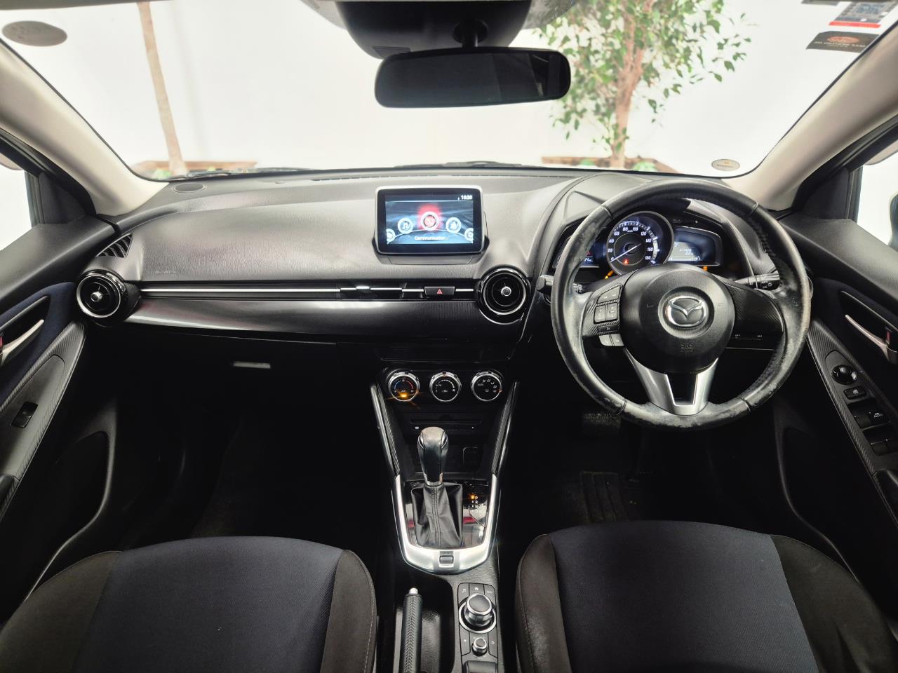 2014 Mazda Demio thumbnail