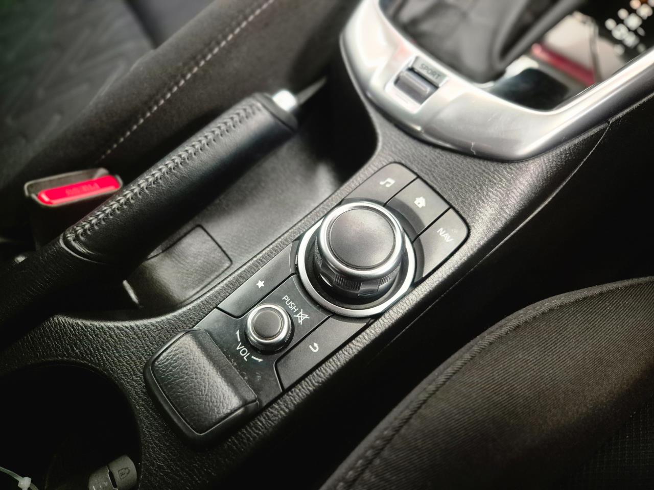 2014 Mazda Demio thumbnail