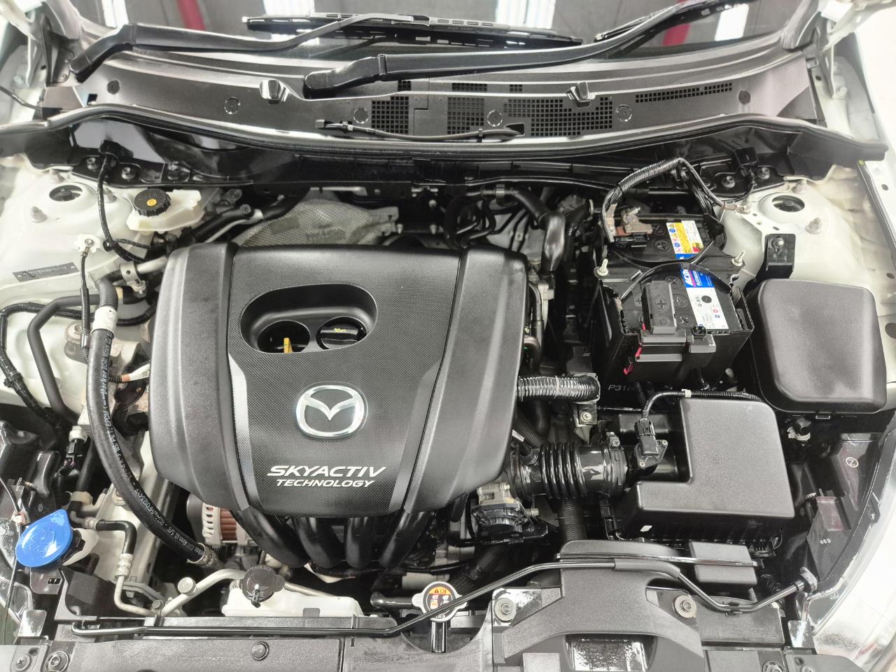 2014 Mazda Demio thumbnail
