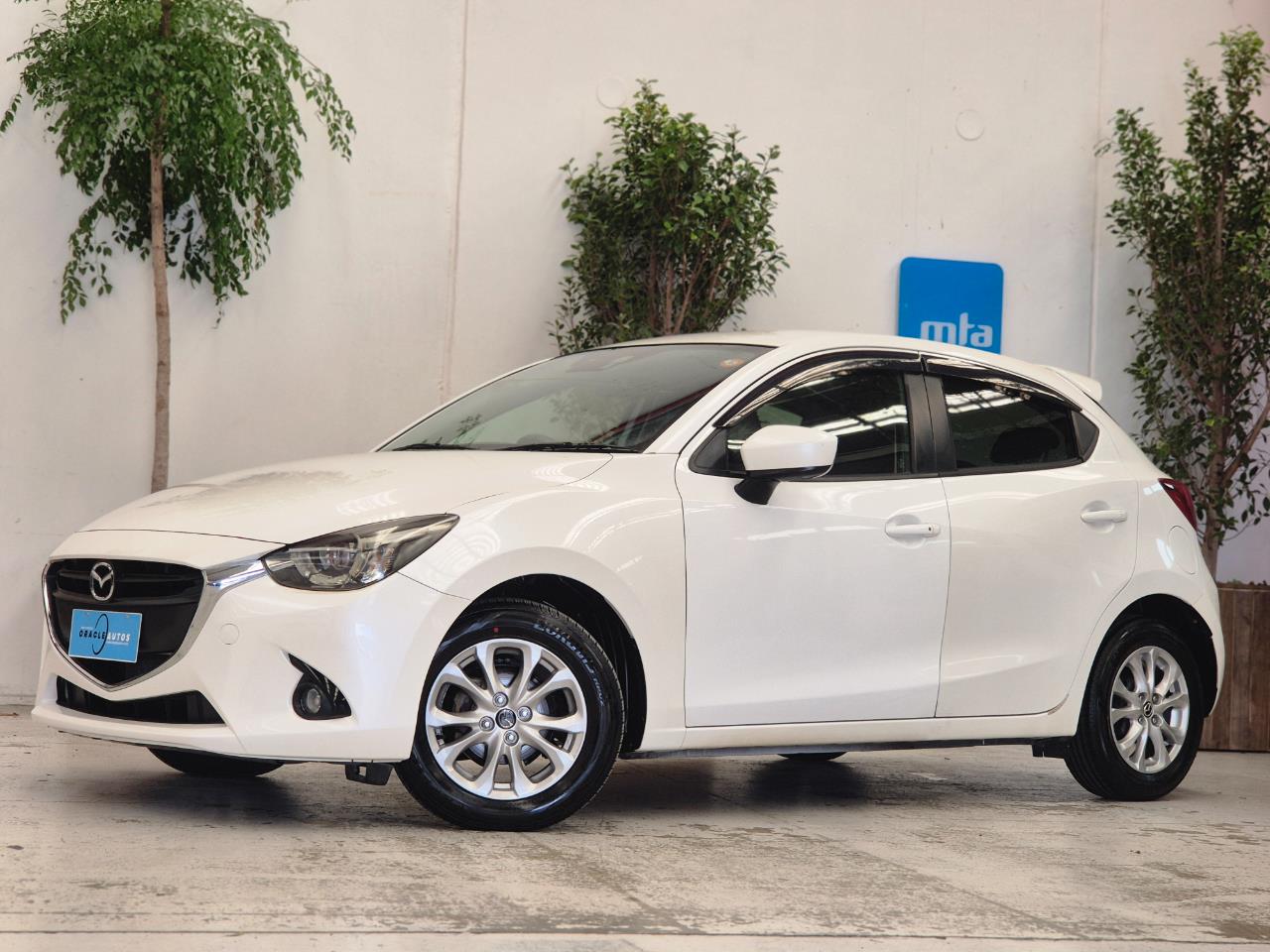 2014 Mazda Demio thumbnail